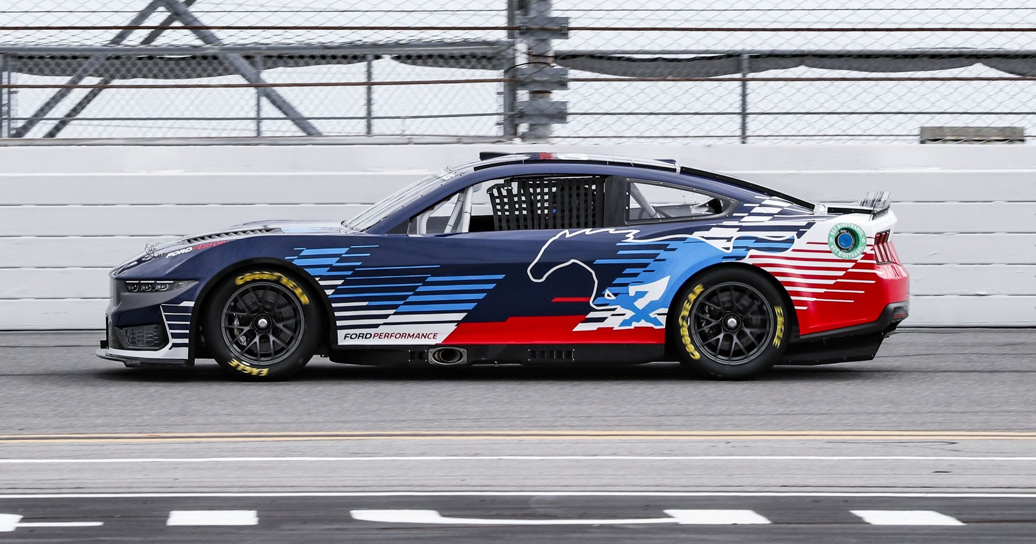 El nuevo Ford Mustang 'Dark Horse' que estrenará NASCAR en 2024