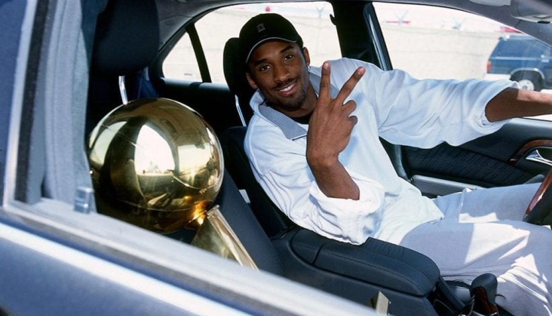 El Impala De Kobe Bryant Carburando