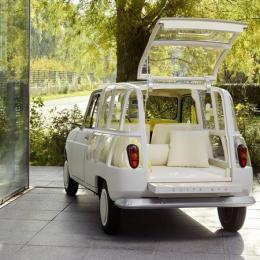 Renault 4 convertido en una suite