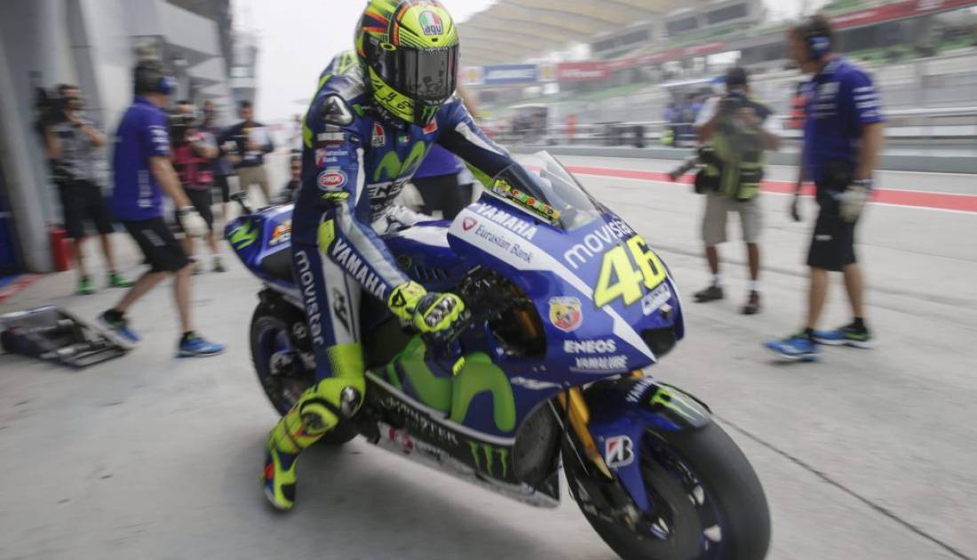 Rossi adelante de Lorenzo
