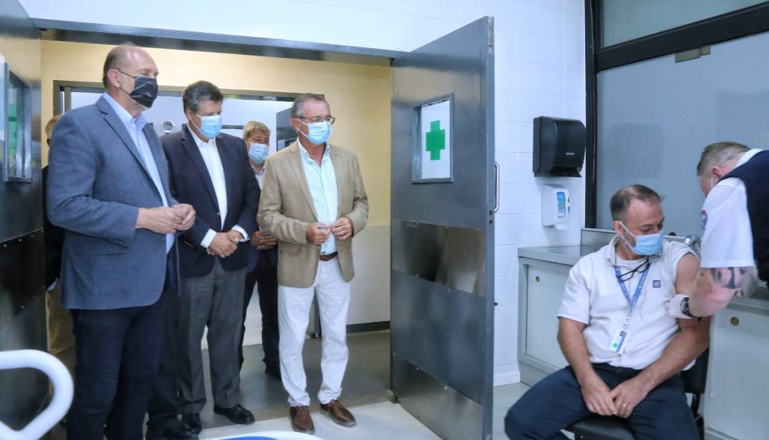 Vacunatorio oficial en General Motors