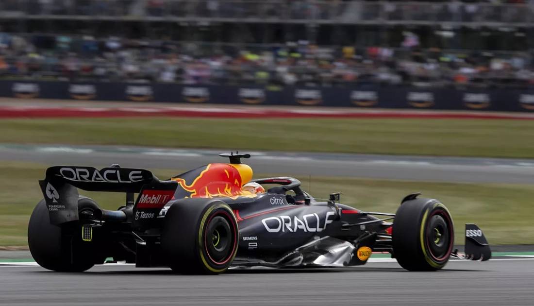 ¿Cuál fue el problema en el auto de Verstappen?