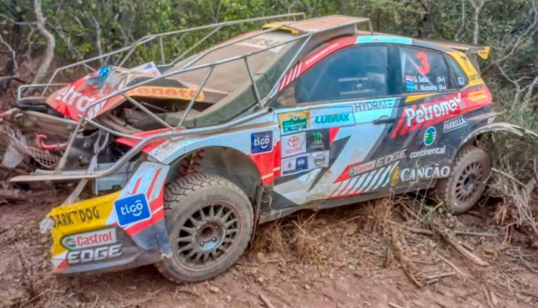 Gustavo Saba, accidente y abandono en el Transchaco Rally
