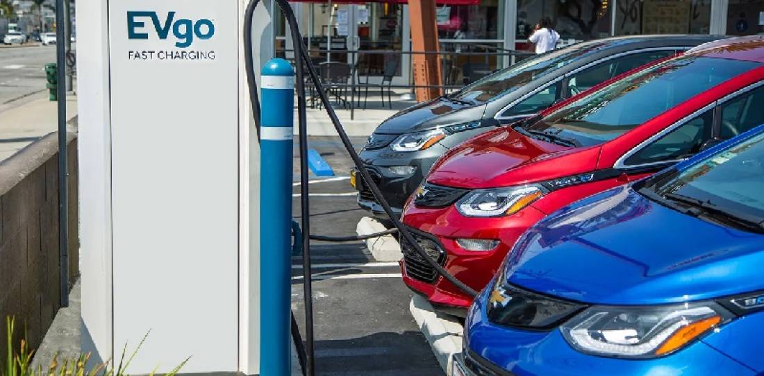 GM, Pilot Company y una red de carga rápida de vehículos eléctricos