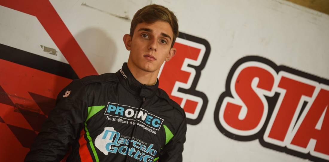 Emiliano Stang se quedó con el Sprint del Top Race Junior en Concepción
