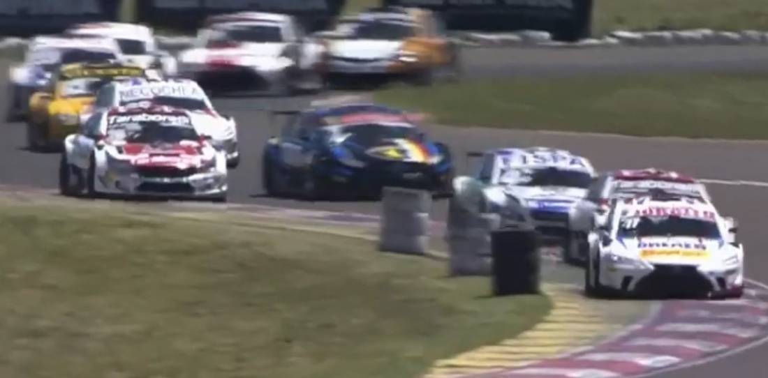 VIDEO: Rossi vs. Fefo Di Palma en la final del Top Race