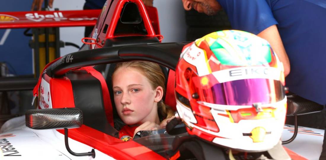 La piloto de 15 años que se ganó un lugar en la Academia Ferrari