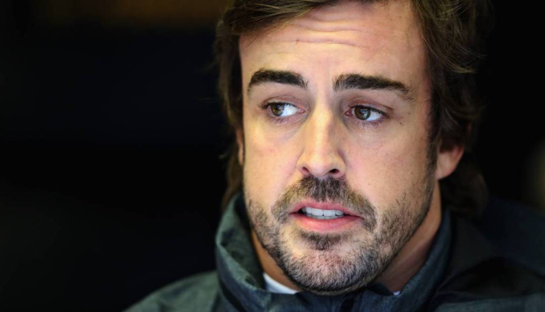 Alonso va a esperar la decisión de McLaren sobre el motor de 2018