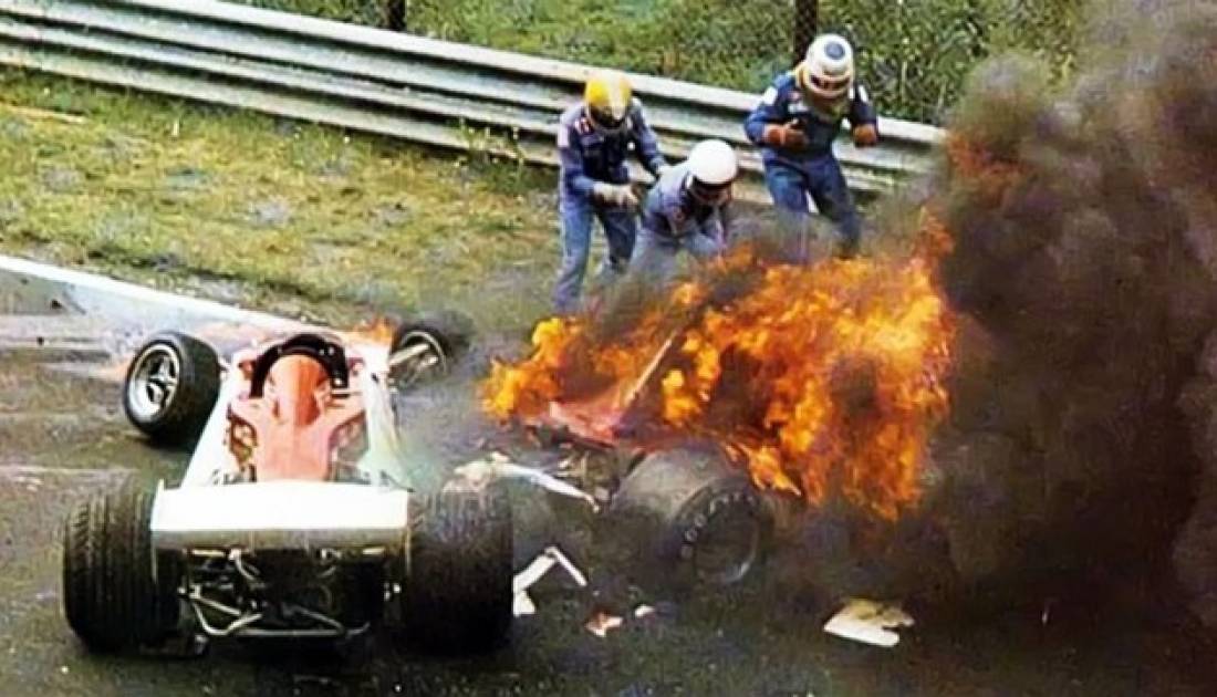 El día que Lauda quedó envuelto en llamas en Nürburgring