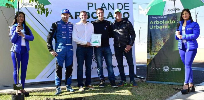 CON EL TC LLEGÓ EL ARBOLADO AL AUTÓDROMO DE CONCORDIA