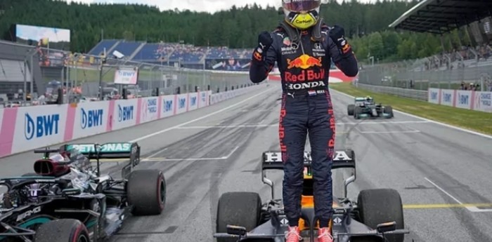 Verstappen tiene cláusula de rescisión en Red Bull