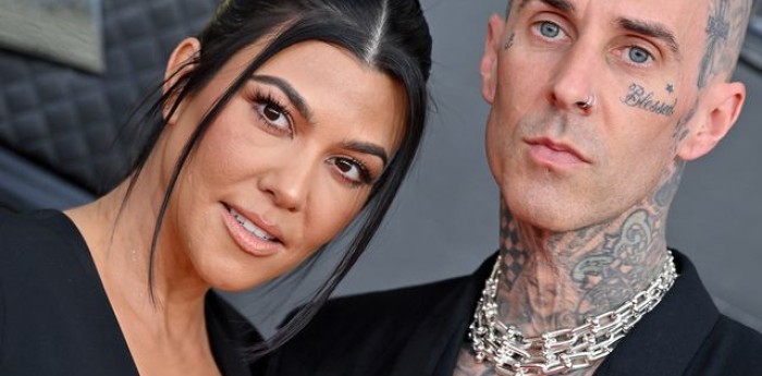 Travis Barker, miembro de Blink 182 y esposo de Kourtney Kardashian, fue internado de urgencia