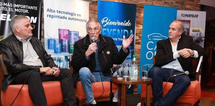 Juan María Traverso en Uruguay