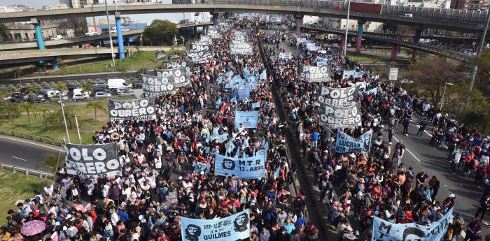 Caos en los accesos a la Ciudad por cortes y protestas de organizaciones sociales