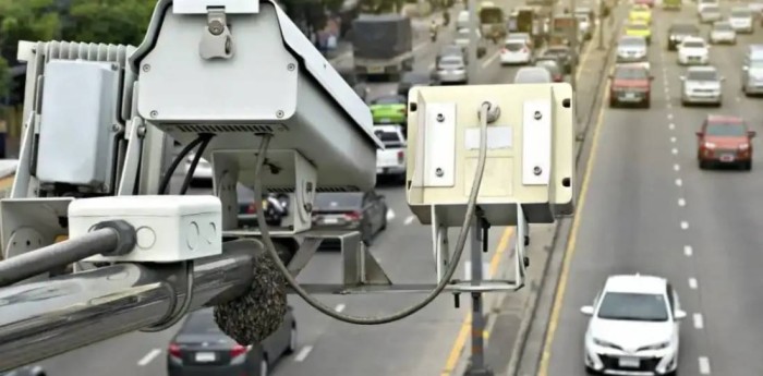 Multas por infracciones dentro del auto: ¿Cuáles son las más comunes?