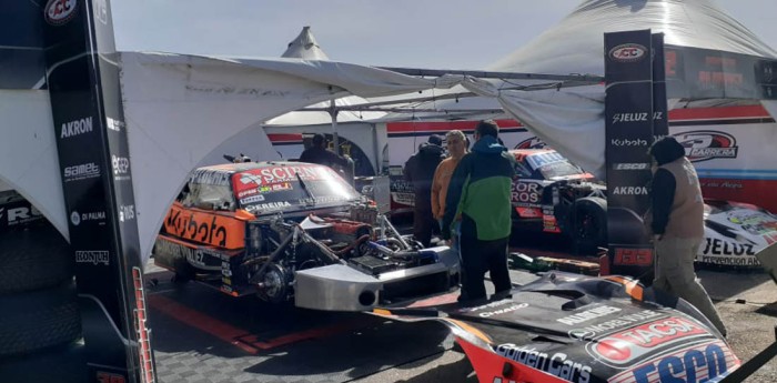 TC: ¡Se vuela todo! El fuerte viento genera destrozos en los boxes de San Luis