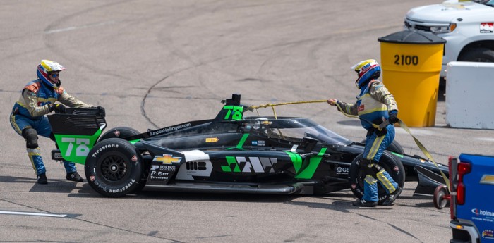 IndyCar: el motivo que generó el retraso de Canapino en Iowa