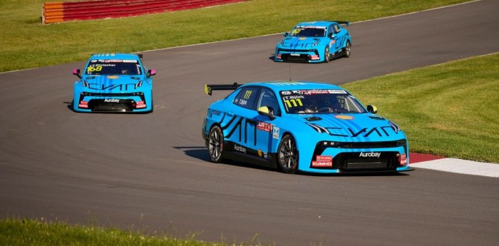 FIA TCR World Tour: Urrutia fue la referencia en el Shakedown en Interlagos