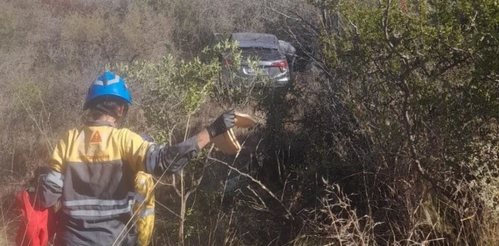 Una mujer y su hija murieron en Córdoba tras chocar en moto contra una camioneta