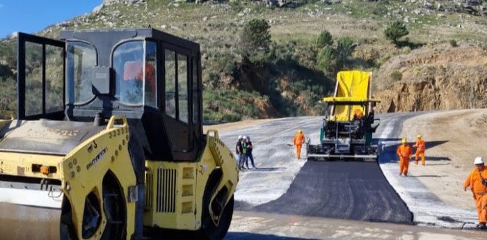 Balcarce: comenzaron a pavimentar las dos curvas modificadas