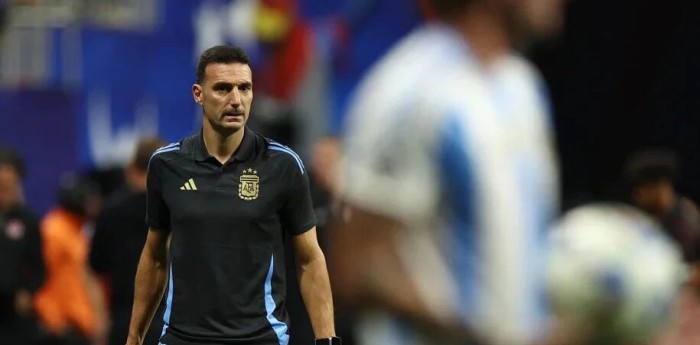 Lionel Scaloni destacó a Franco Colapinto: "Estamos orgullosos de tener un piloto en la Fórmula 1"