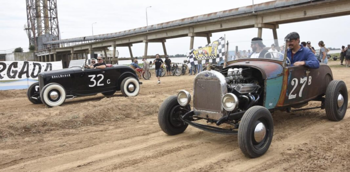 Carreras Legendarias, una celebración para automóviles, motocicletas y aviones de época