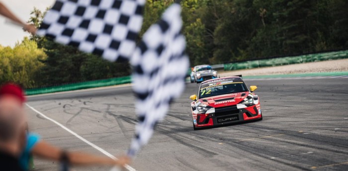 TCR Europe: Franco Girolami cantó victoria y Montenegro fue 8vo en la 1ra final en Brno