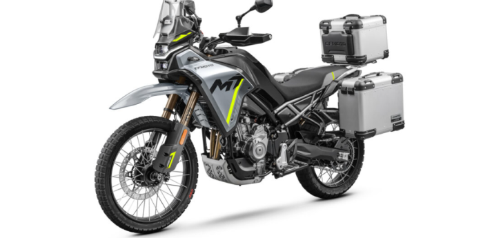 CFMoto lanza 450MT: versatilidad, Tecnología y potencia para la aventura