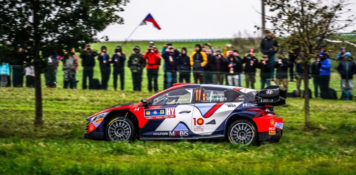 WRC: Thierry Neuville lidera en Europa Central y se acerca a la corona