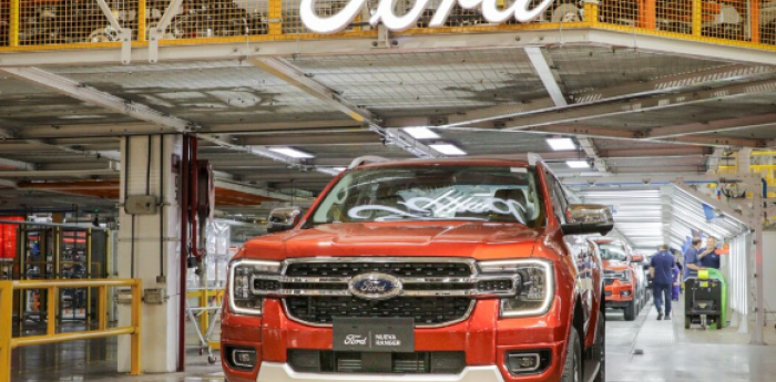 Ford aumenta 15% la producción en 2025 y sumará nuevos empleados