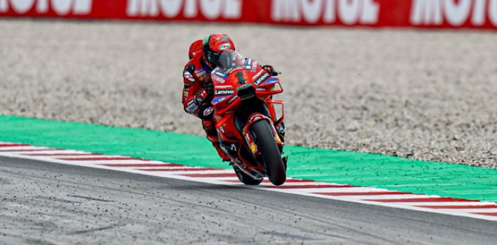 MotoGP: Bagnaia se quedó con la última pole de la temporada en Barcelona