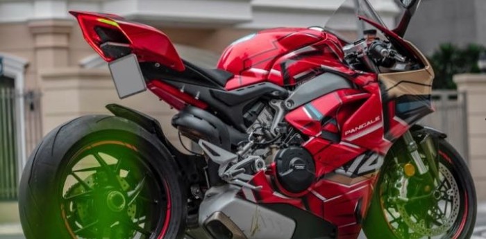 Llega la edición limitada Ducati V4 Iron Man 