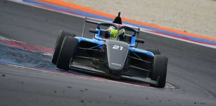 Teo Schropp disputará la temporada 2025 de la F4 Italiana