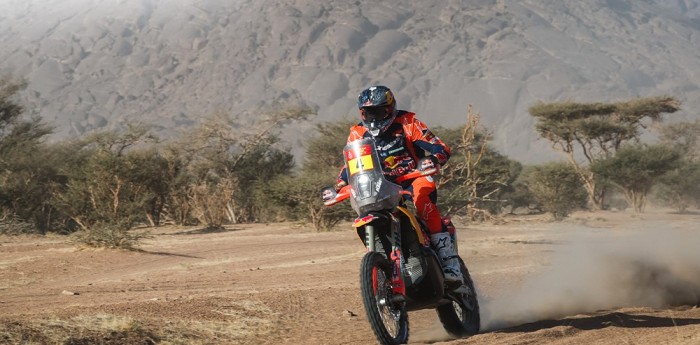 Dakar 2025: Sanders marca el rumbo entre las Motos en el comienzo de la Etapa de 48 Horas