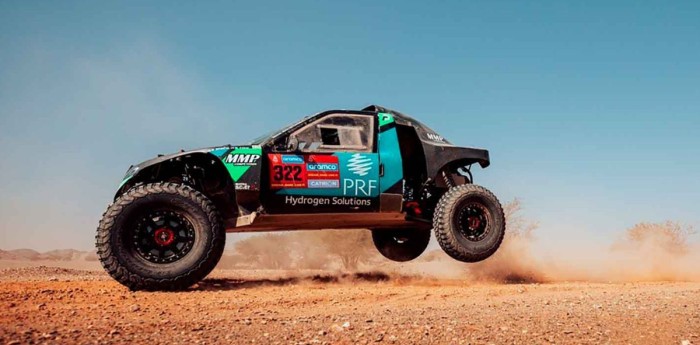 Dakar 2025: una tripulación realizó una insólita reparación para seguir en carrera