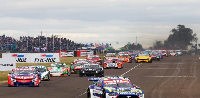 TC: la CAF de la ACTC autorizó a un debutante a correr con Mustang