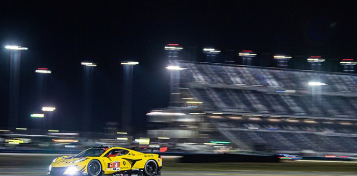 IMSA: Varrone pelea por la punta en la noche de Daytona