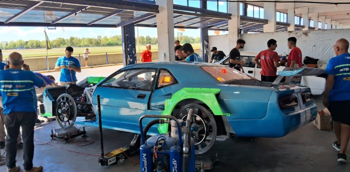 TC: el flamante Challenger de Risatti salió a pista en La Plata