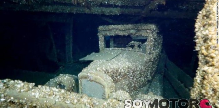 Un Chevrolet 1927, ¡en el fondo de un lago!