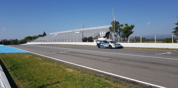 Chevrolet prueba en el circuito de la definición