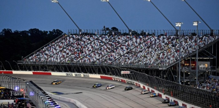 Nascar volverá con las tribunas al 100 %