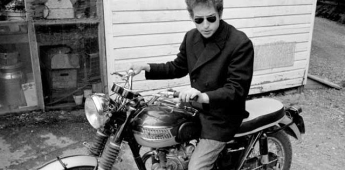 BOB DYLAN, EL APASIONADO POR LOS FIERROS