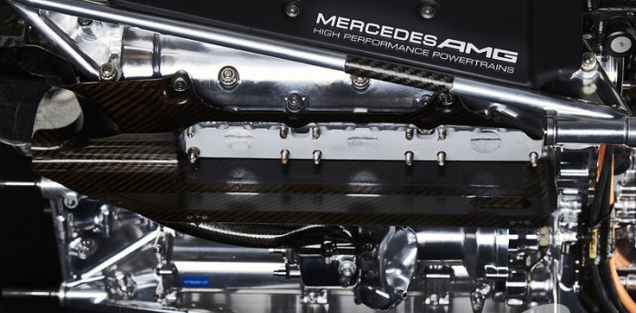 Mercedes estrena motor en Canadá