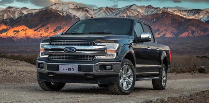 Ford lanzó la F-150 Lariat, con motor V8