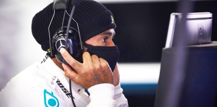 Hamilton ya prueba en Silverstone y con lluvia