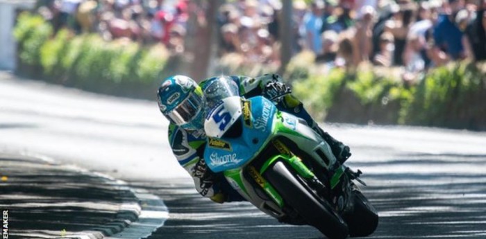 TT de la Isla de Man: Dean Harrison domina en Supersport