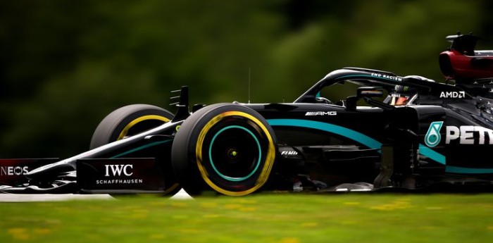 Mercedes y Hamilton siguen dominando en Austria