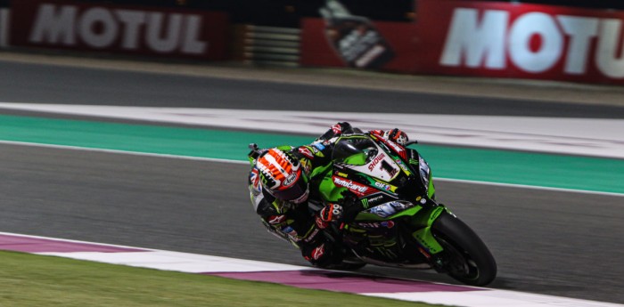 Jonathan Rea termina el año con una triple victoria en Qatar