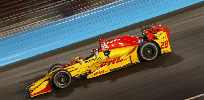 Hunter Reay cerró adelante los test