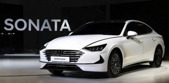 Sonata híbrido, primer modelo de Hyundai con carga solar